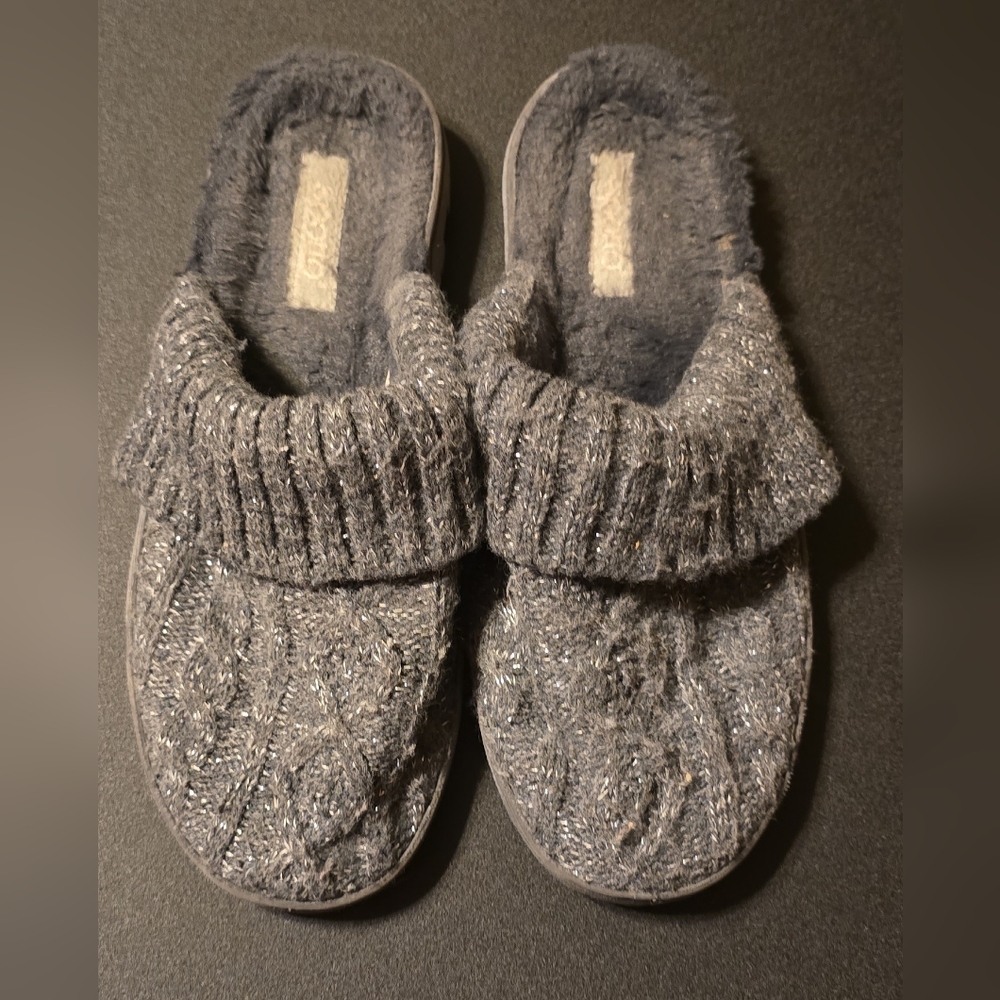 SPORTO Large 9/10 Gray with Metallic Silver Slide On Slippers Great Condition